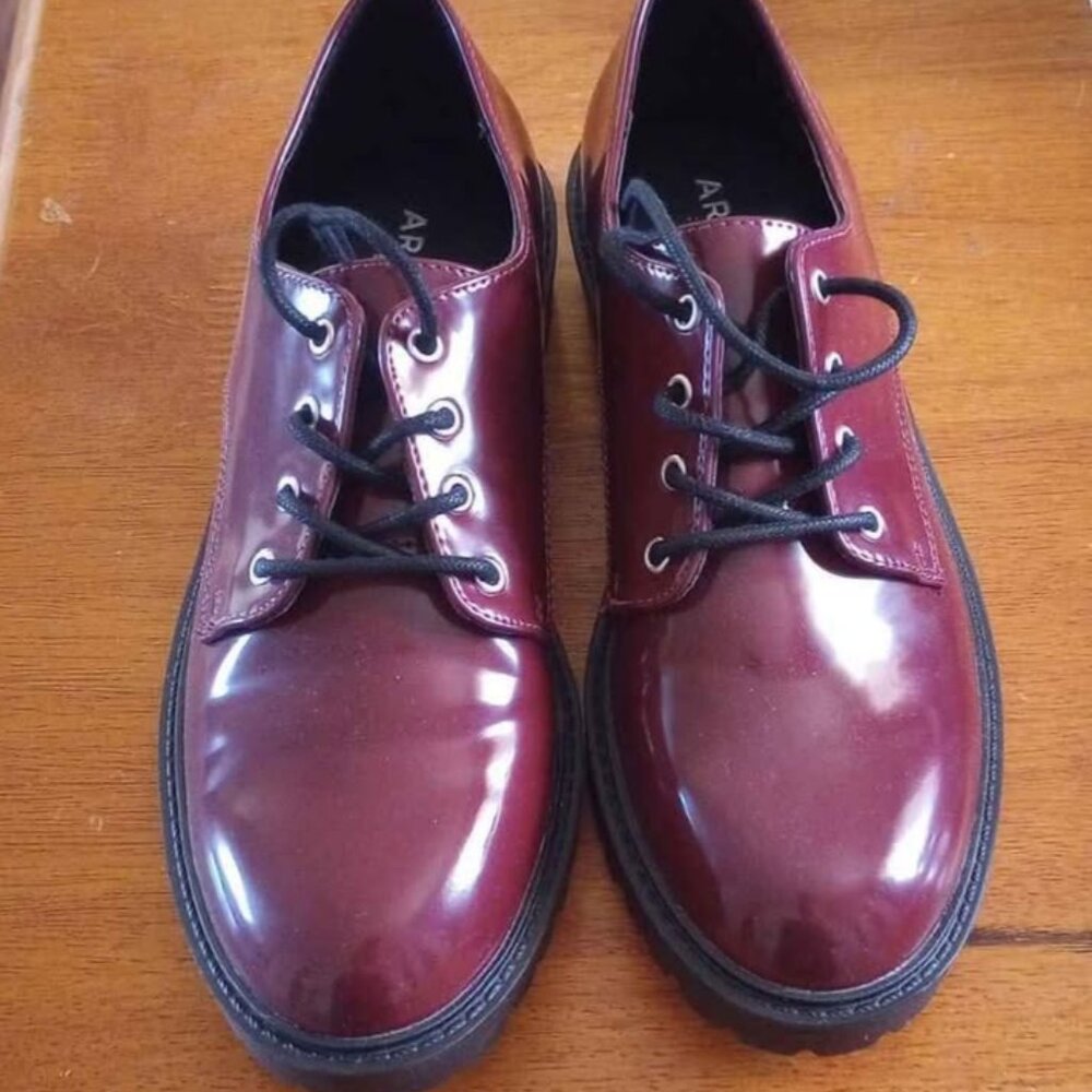Arizona Logan loafers size 8